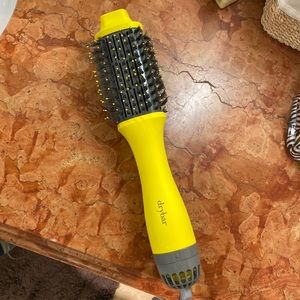 Dry Bar Double Shot Blow Brush almost new not used more than couple of times